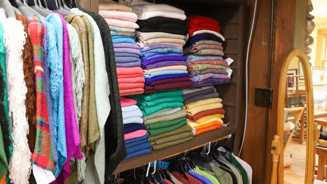 2025.WeavingRoom-071