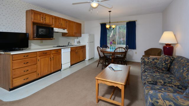 4seasonsatbeechroomkitchen