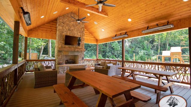 5A-July-2023-Doe-River_Pavlion_Watermarked